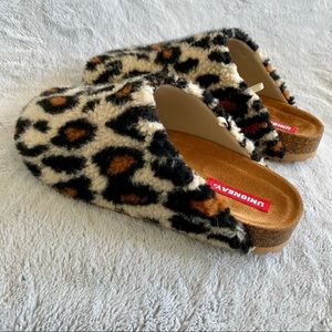 Unionbay‎ Mystic Fleece Cheetah Leopard Slip-ons Sherpa Clogs Slippers Size 11